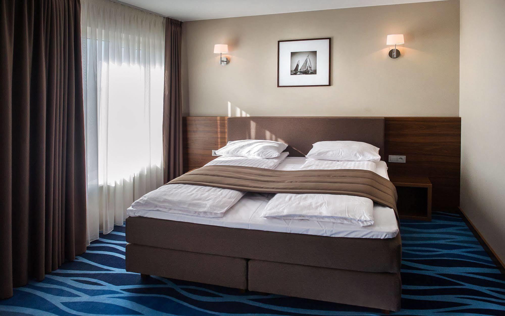 Hotel Porto Plunge Luaran gambar