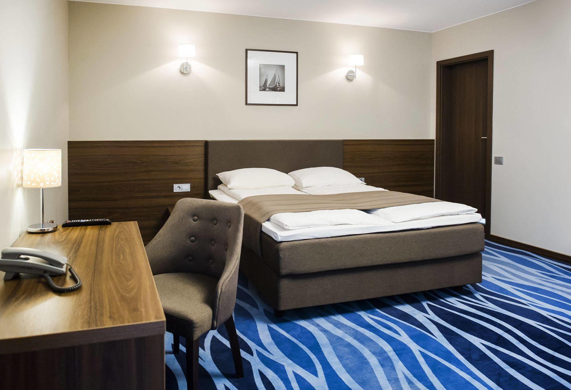 Hotel Porto Plunge Luaran gambar